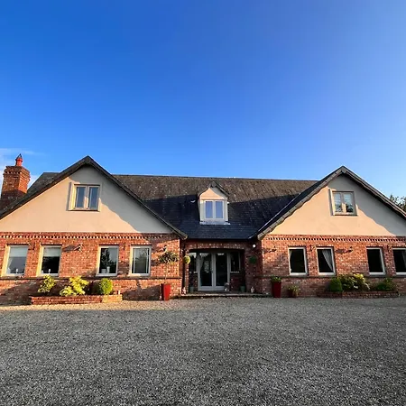 منزل ريفي The Starlings